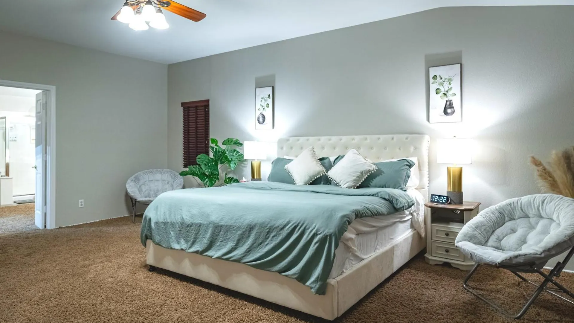 5Br 3Ba Family Friendly Entire Home W Pool, Spa, Games, Tvs, And More Las Vegas